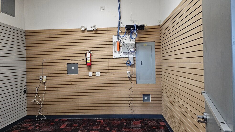 More Photos Of 4611 S 4000 W, Salt Lake City Storefront For Lease