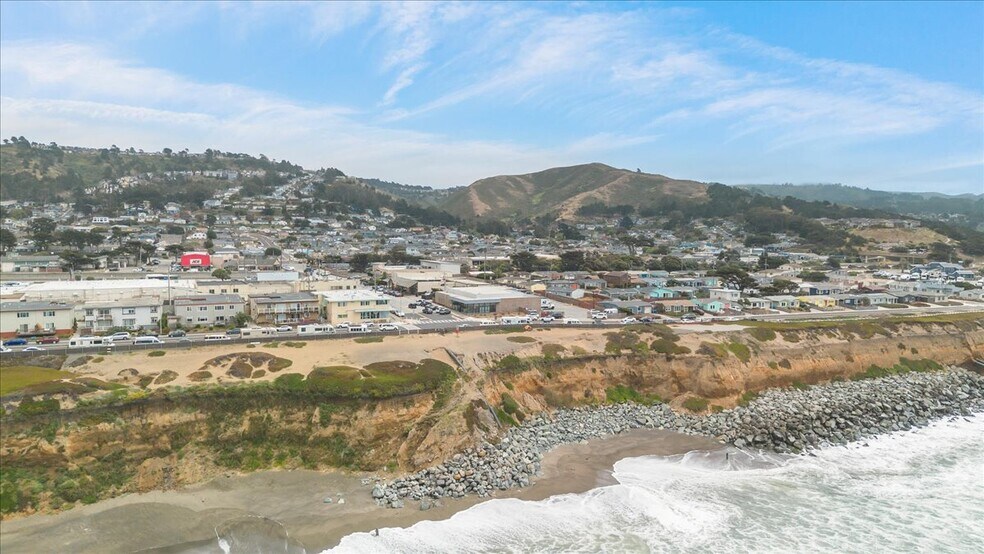 More Photos Of 70 - 74 Manor Drive w, Pacifica Storefront For Sale