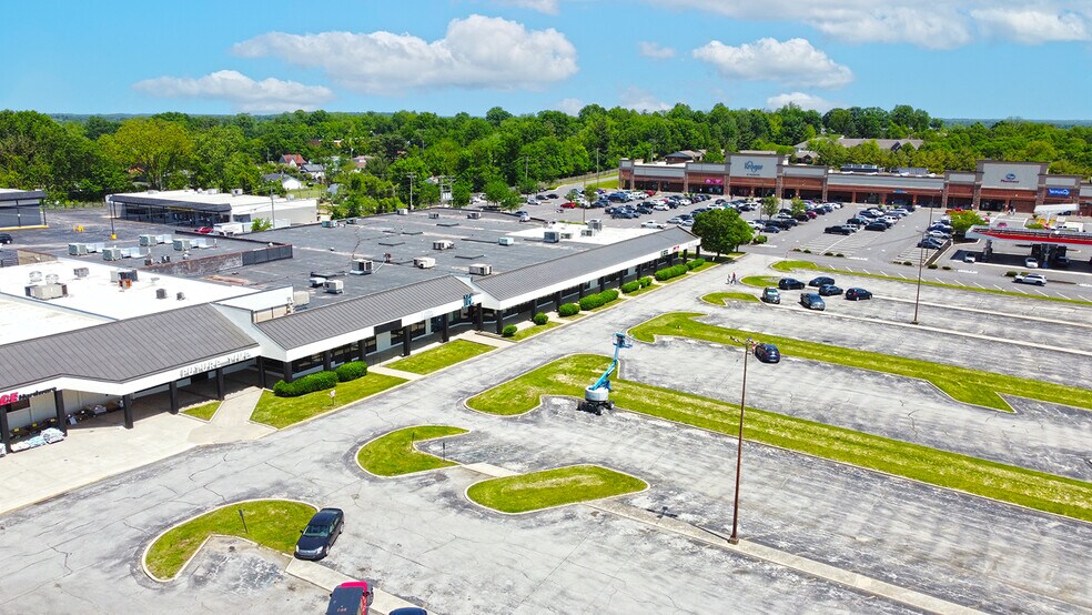 More Photos Of 102-132 Brighton Park Blvd, Frankfort Unknown For Lease