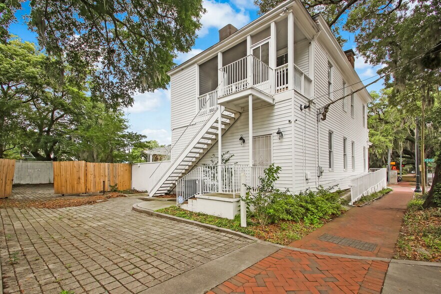 More Photos Of 422 W 43rd St, Savannah Storefront Retail Office For Sale