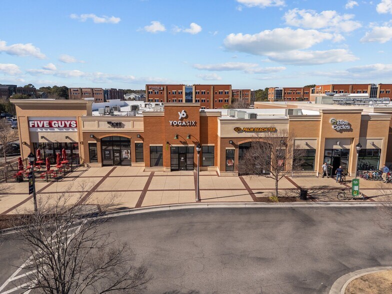 More Photos Of 6740 Rock Spring Rd, Wilmington Office For Sale