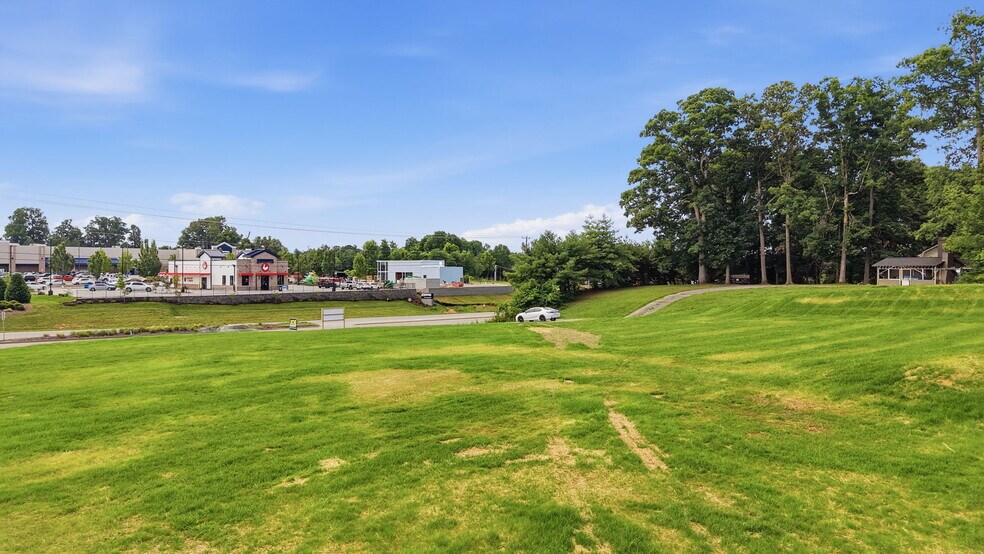 More Photos Of 1415 E Jackson Blvd, Jonesborough Land For Sale