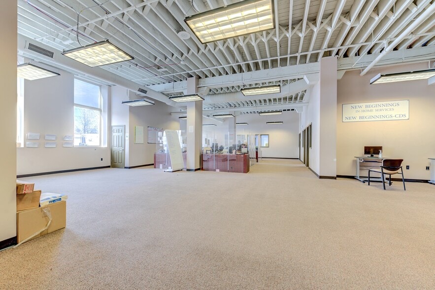 More Photos Of 1470 S Vandeventer Ave, Saint Louis Loft Creative Space For Sale