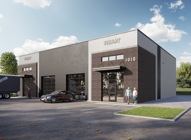 More Photos Of 695 McKenzie St, Lewisville Showroom For Sale