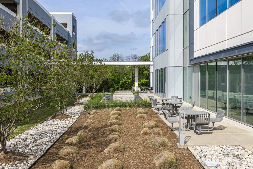 More Photos Of 777 International Pky, Flower Mound Unknown For Lease