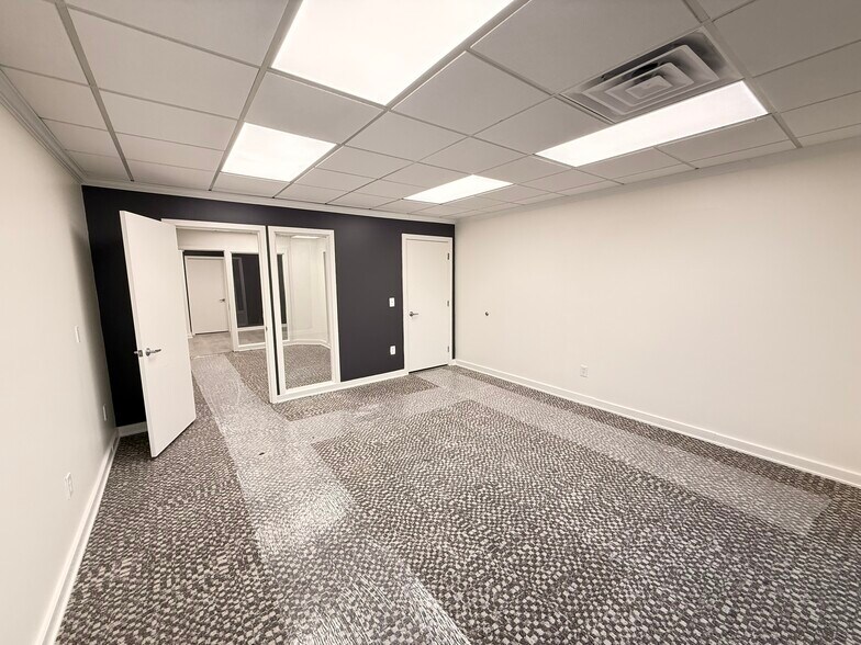 More Photos Of 20 Office Park Way, Pittsford Office For Lease