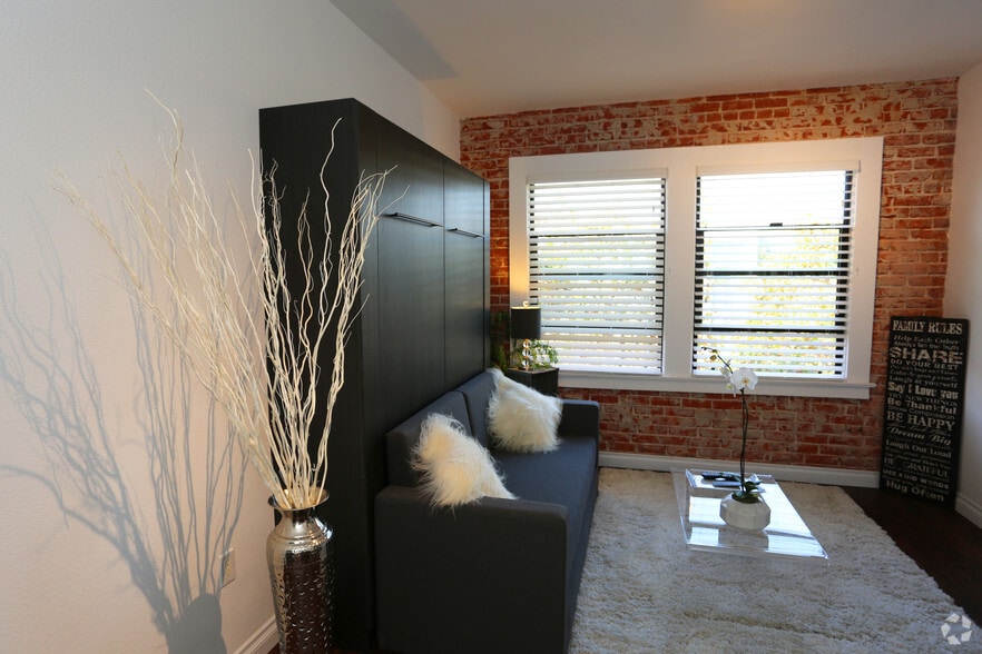 More Photos Of 5529-5533 Hollywood Blvd, Los Angeles Apartments For Lease