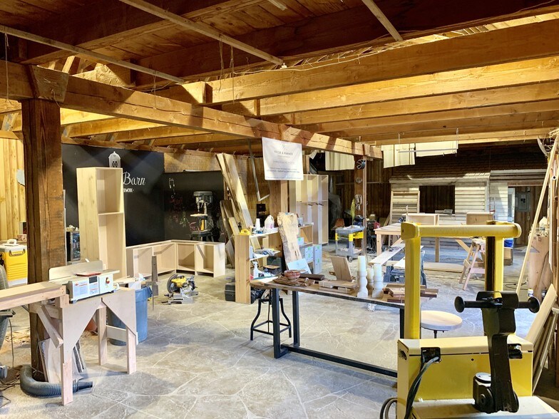 More Photos Of 229 N Main St, Sayville Storefront For Sale