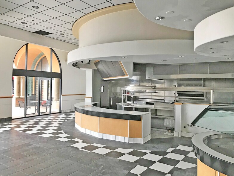 More Photos Of 874-888 New Los Angeles Ave, Moorpark Restaurant For Lease