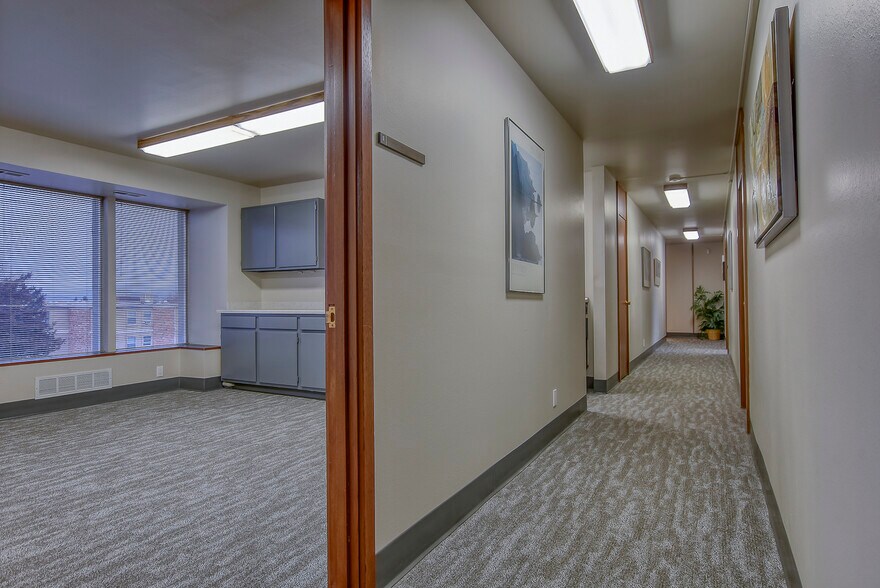 More Photos Of 2720 E Yampa St, Colorado Springs Office Residential For Sale