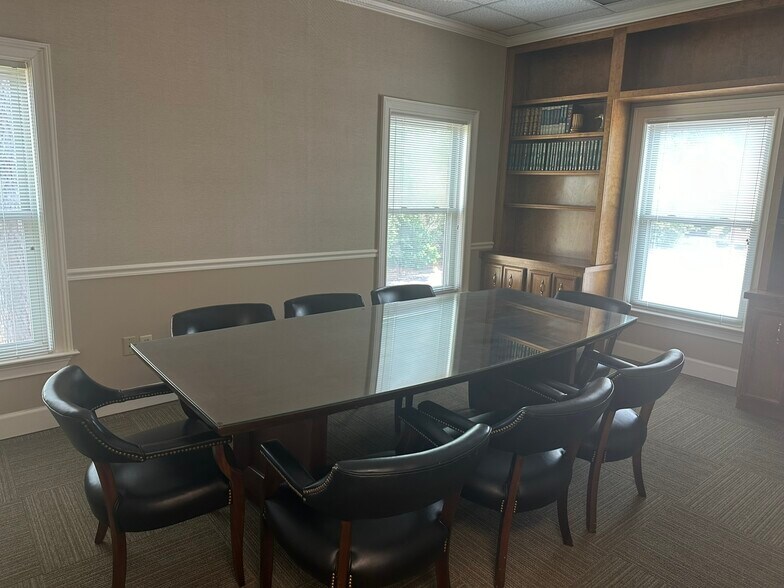 More Photos Of 2601 Commons Blvd, Augusta Office For Lease