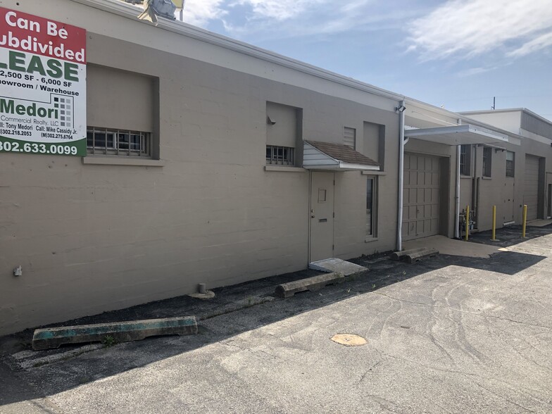 More Photos Of 110-112 W Market St, Newport Freestanding For Lease