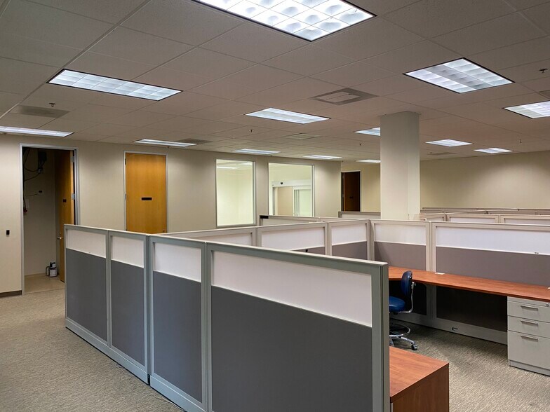 More Photos Of 8845 Irvine Center Dr, Irvine Office For Lease