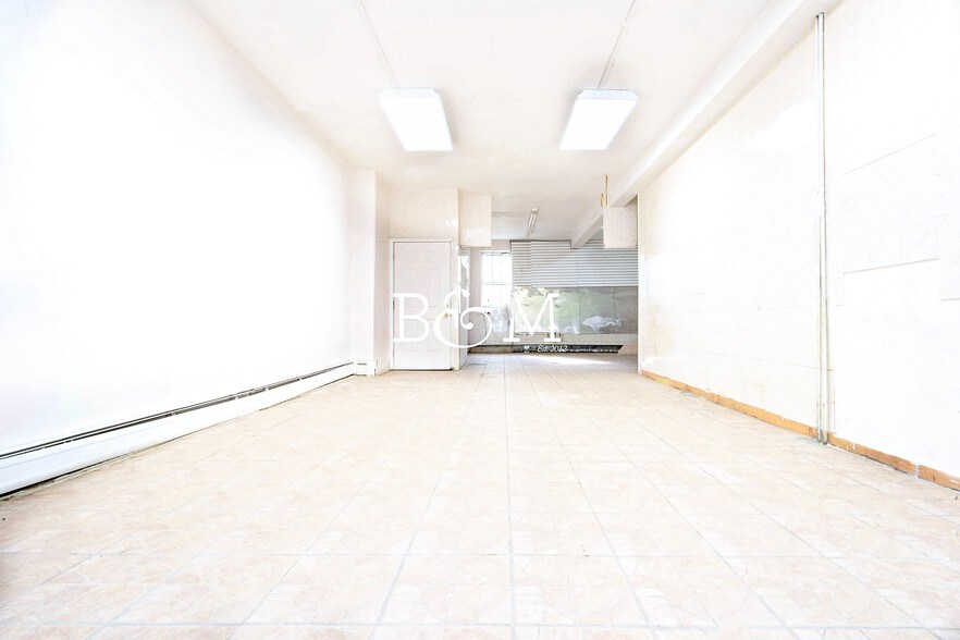 Primary Photo Of 218 Hoyt St, Brooklyn Restaurant For Lease