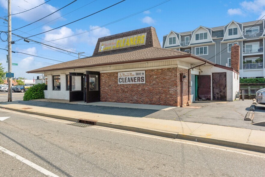 89 Ocean Ave, East Rockaway, NY 11518 Retail