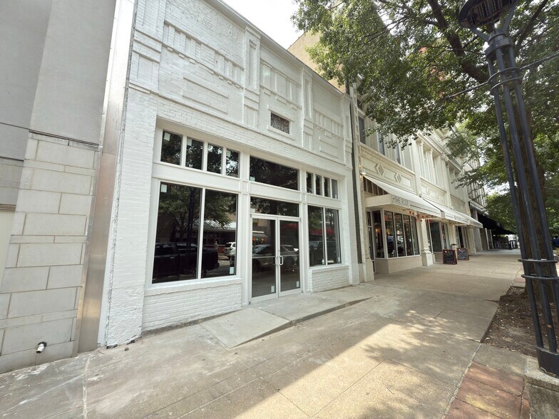 More Photos Of 305 Main St, Little Rock Storefront Retail Office For Lease