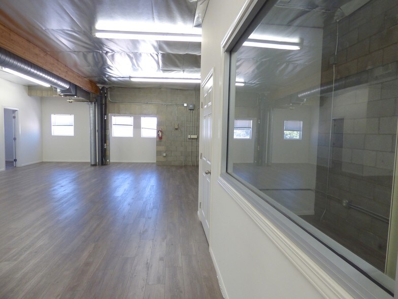 More Photos Of 3608 Griffith Ave, Los Angeles Light Manufacturing For Lease