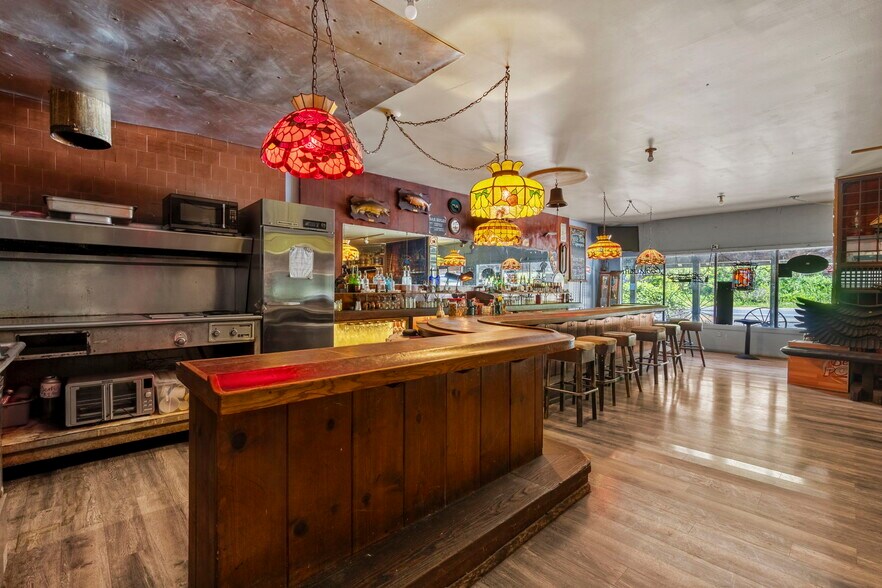 More Photos Of 12946 Avenue of the Giants, Myers Flat Storefront Retail Office For Sale