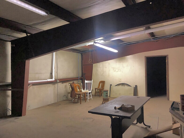 More Photos Of 70 Riverside Loop, Evanston Industrial For Sale