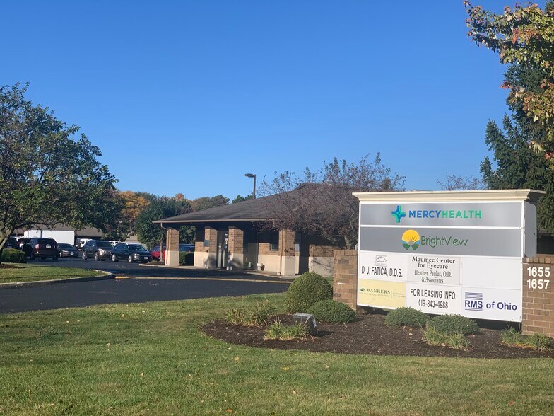 More Photos Of 1655-1657 Holland Rd, Maumee Medical For Lease