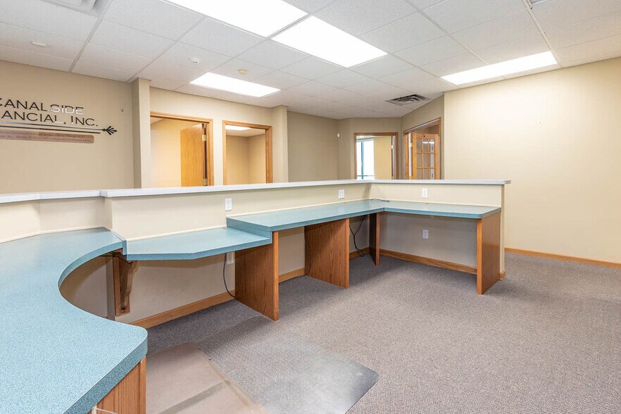 More Photos Of 42 Professional Pky, Lockport Medical For Sale