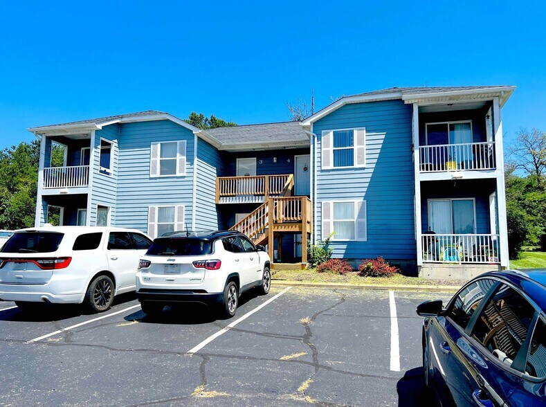 More Photos Of 801 W Walnut St, Desloge Apartments For Sale