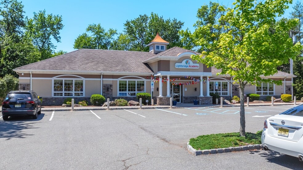 Primary Photo Of 1104 Bloomfield Ave, West Caldwell Service Station For Sale