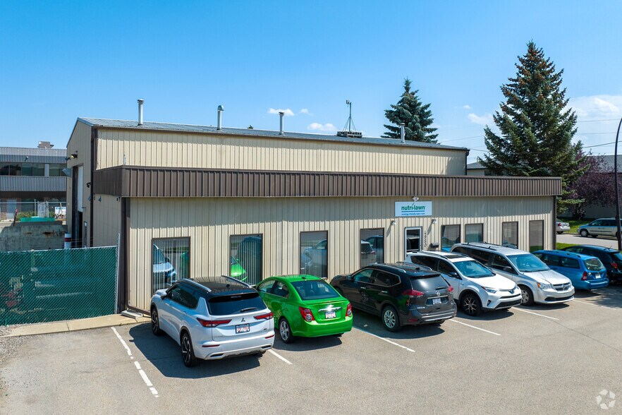 Primary Photo Of 4980 28th St SE, Calgary Warehouse For Sale