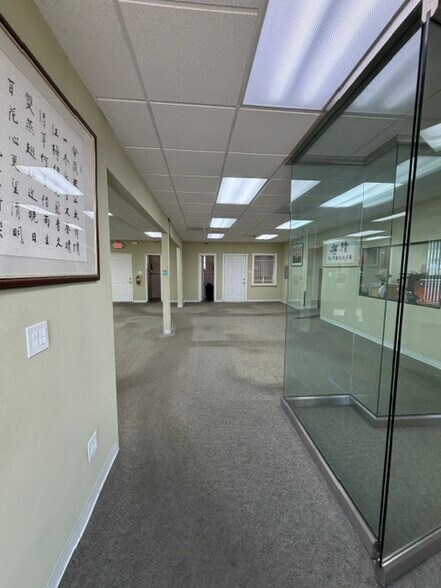 More Photos Of 3738 E Colorado Blvd, Pasadena Storefront Retail Office For Lease