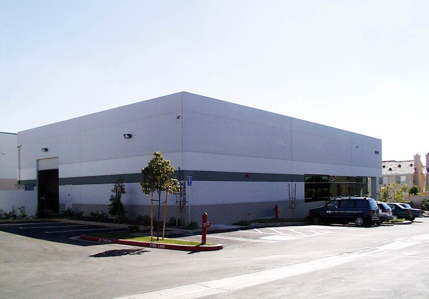 More Photos Of 23272 Arroyo Vista, Rancho Santa Margarita Warehouse For Lease