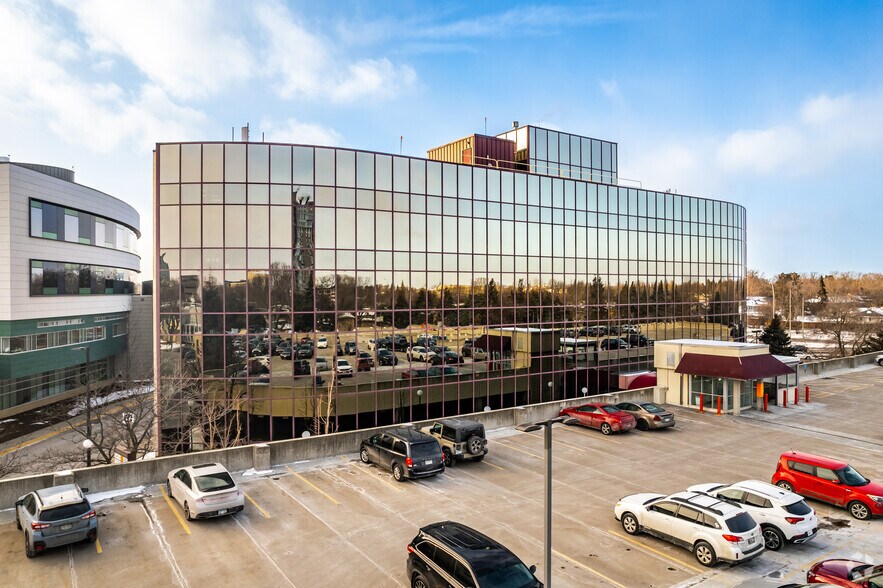 More Photos Of 6363 France Ave S, Edina Office For Sale