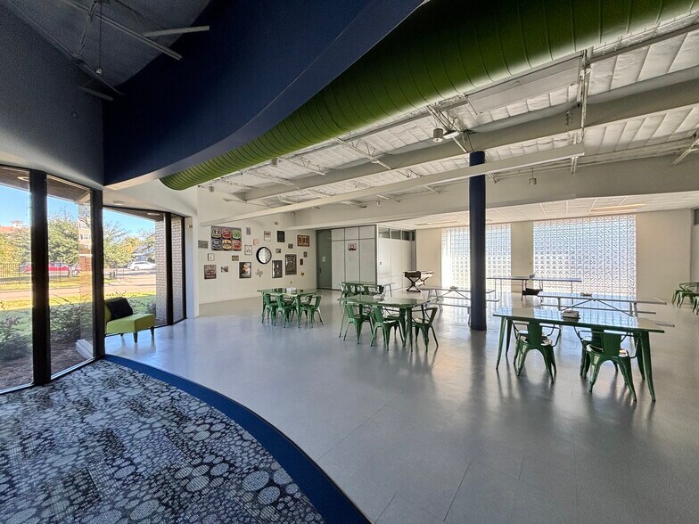 Primary Photo Of 6801 Portwest Dr, Houston Flex For Lease