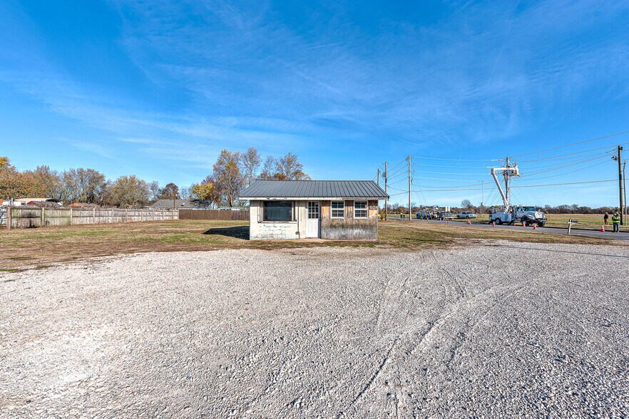 More Photos Of 624 Slack St, Pea Ridge Land For Sale