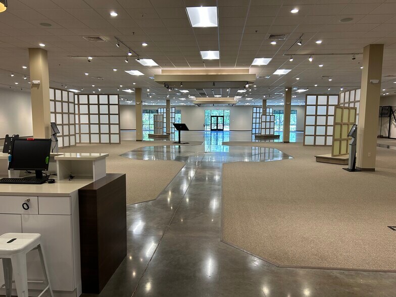 More Photos Of 4610 Clyde Morris Blvd, Port Orange Freestanding For Sale