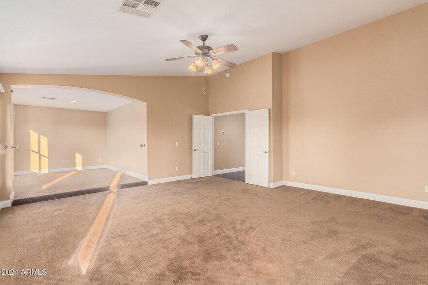More Photos Of 1330 E Lynx Way, Chandler Specialty For Sale