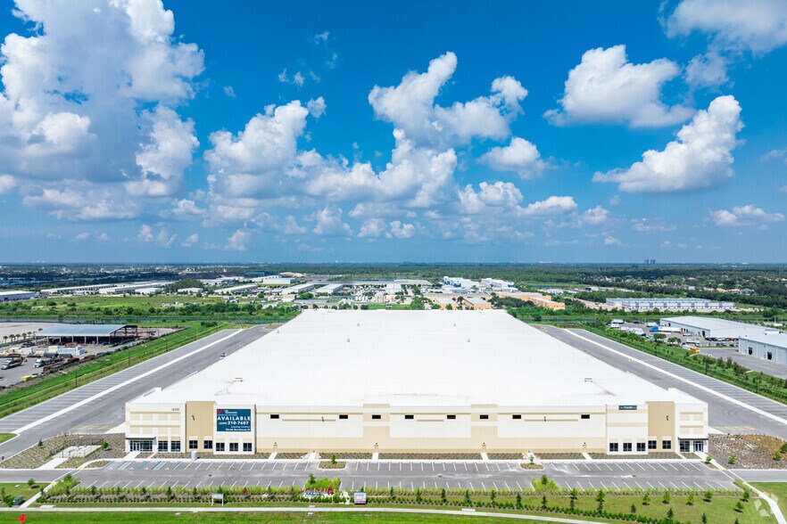 More Photos Of 16500 Oriole Rd, Fort Myers Industrial For Lease