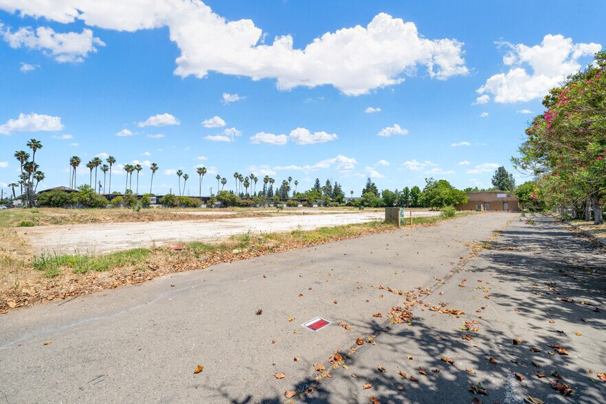 More Photos Of 1420 Howe Ave, Sacramento Land For Sale