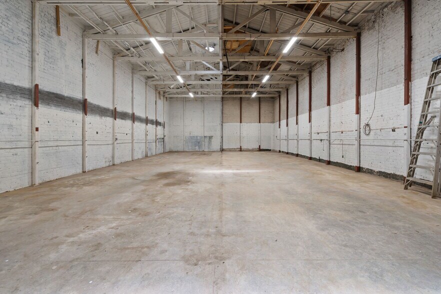 More Photos Of 865 Post St, San Francisco Storefront For Lease