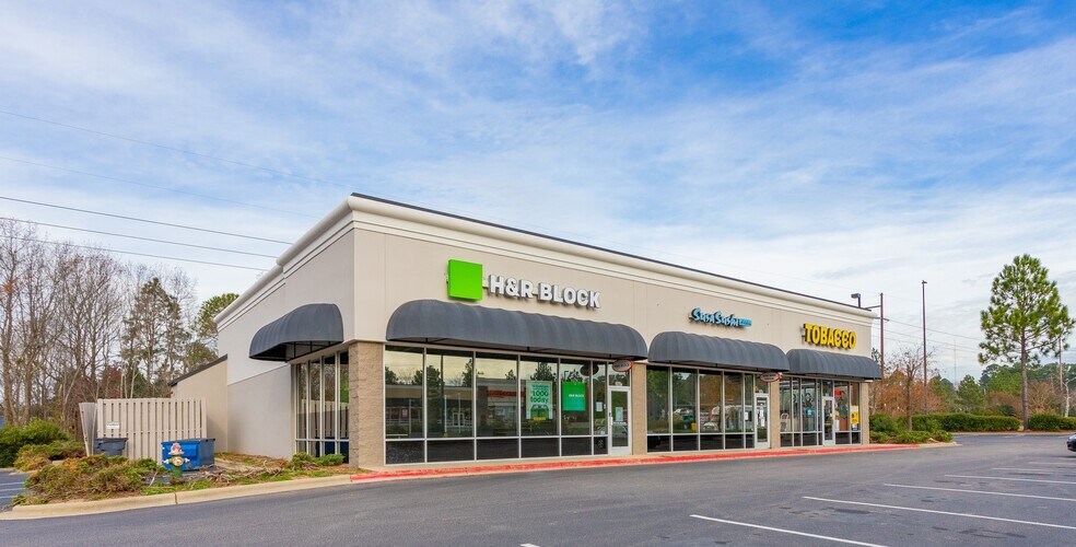 More Photos Of 290 Turner St, Southern Pines Unknown For Lease