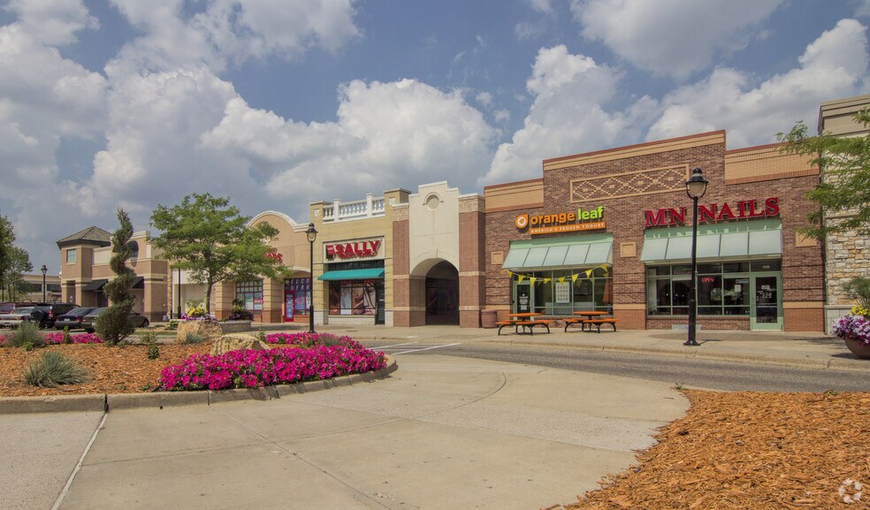 More Photos Of 4345-4549 NE Pheasant Ridge Dr, Blaine Unknown For Lease