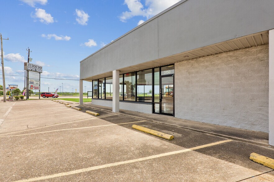 More Photos Of 3100-3150 Nasa Rd, Seabrook Unknown For Lease
