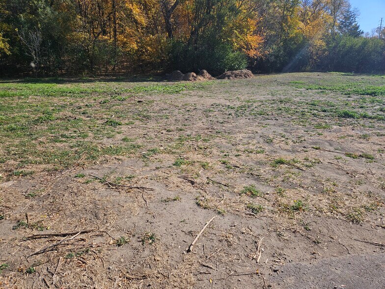 More Photos Of 2401 N. Riverfront Dr., Mankato Land For Sale