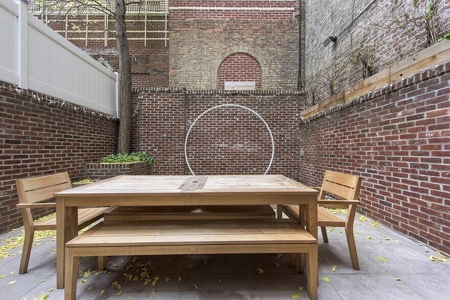 More Photos Of 53 E 64th St, New York Apartments For Sale