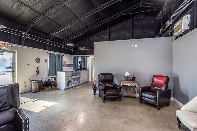 More Photos Of 1530 N Dixon Ln, Gainesville Carwash For Sale