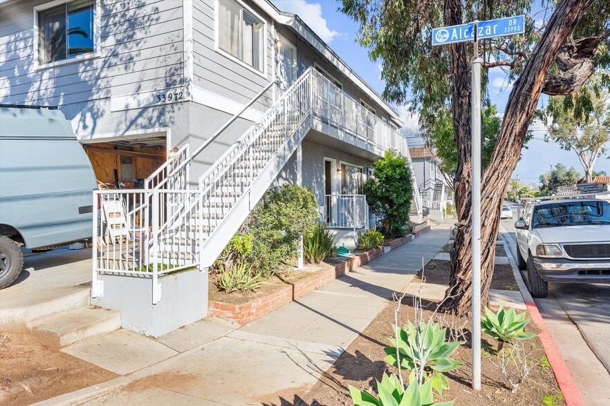 More Photos Of 33972 Alcazar Dr, Dana Point Apartments For Sale