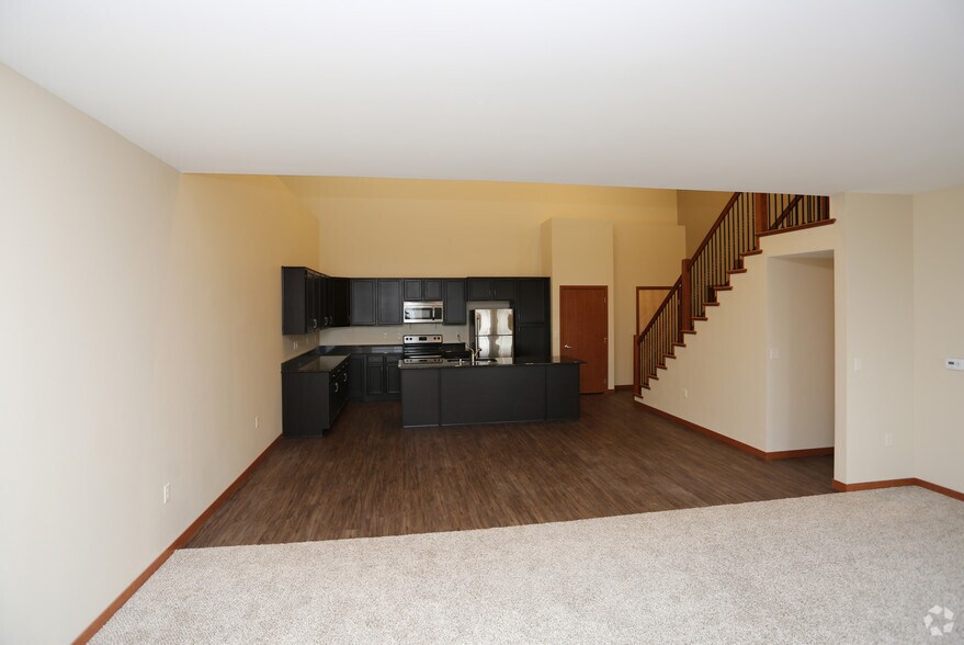 More Photos Of 401 N Washington St, Green Bay Apartments For Lease
