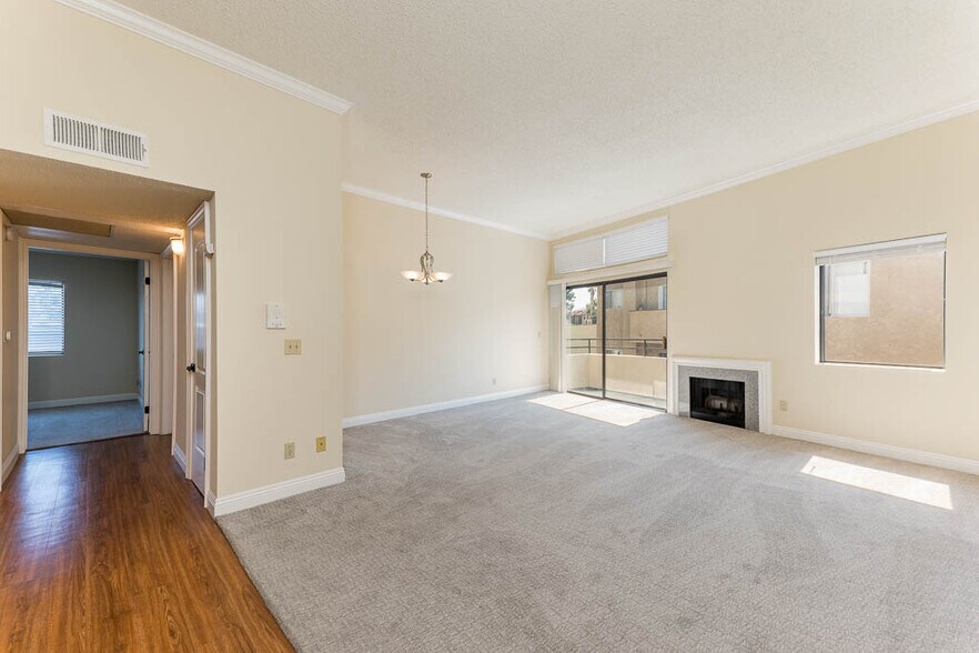 More Photos Of 18620 Burbank Blvd, Tarzana Apartments For Sale