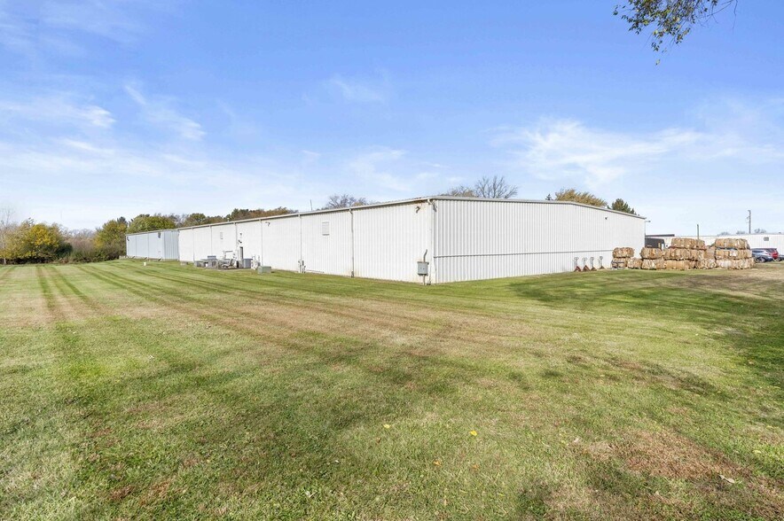 More Photos Of 311 E Corning Rd, Beecher Warehouse For Sale