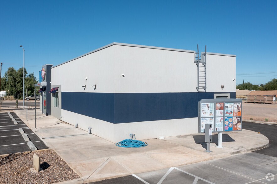 More Photos Of SEC E Lee St & Alvernon Way, Tucson Unknown For Lease