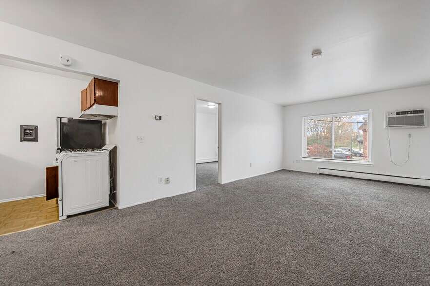 More Photos Of 23740 Fenkell St, Detroit Apartments For Sale